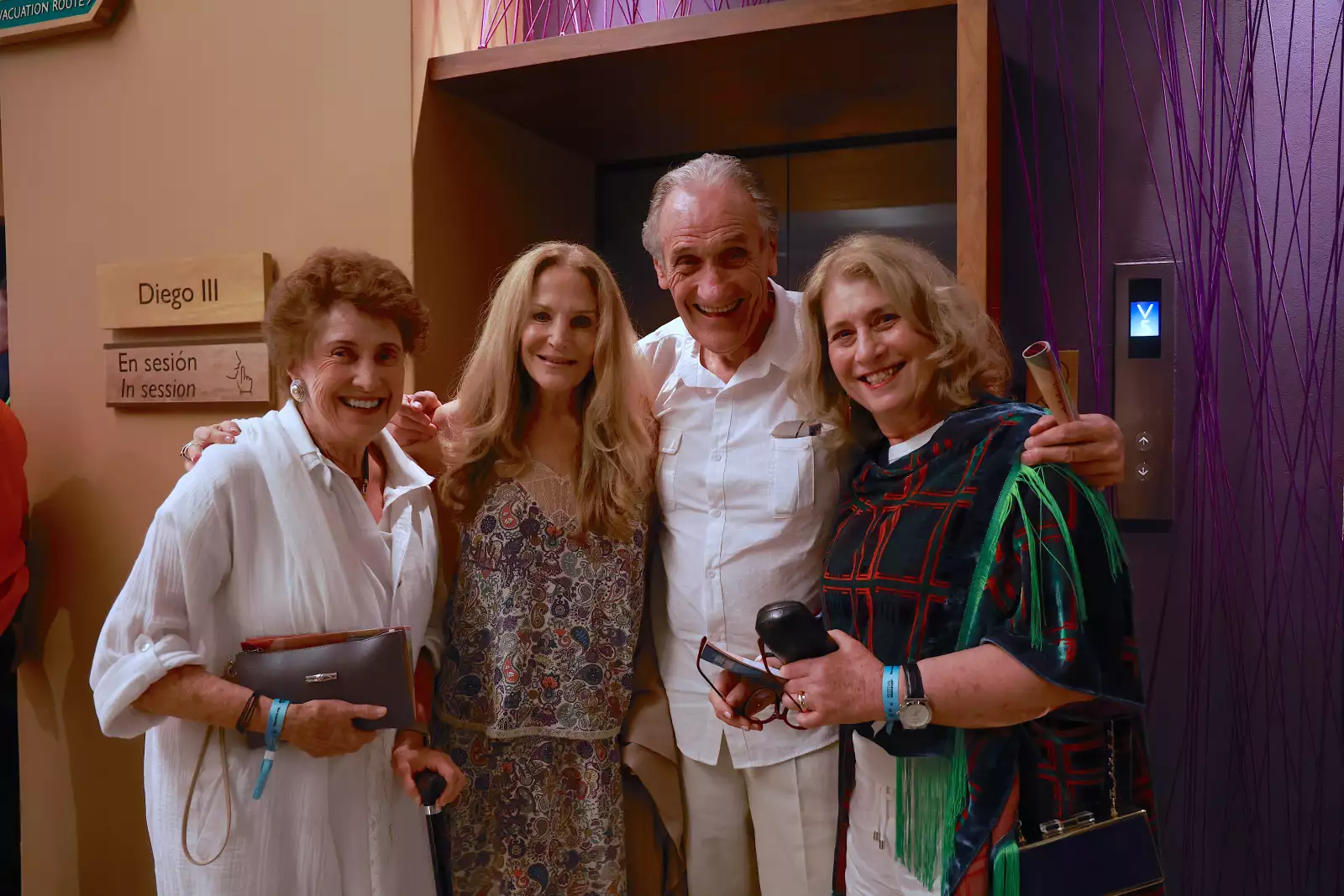 Gilda y Gaby Sheinberg con Jacia Abush y Perla Jinich