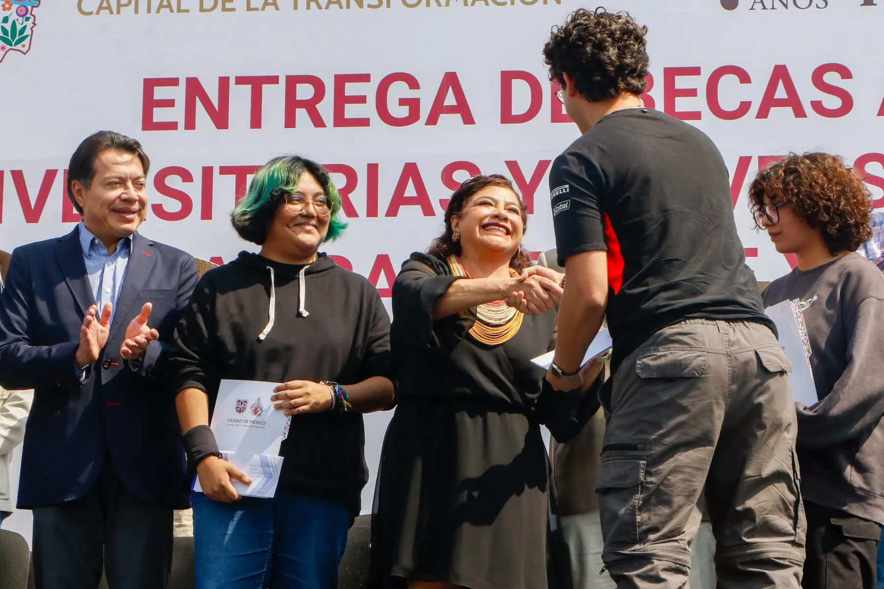 beca universitarios brugada.jpeg