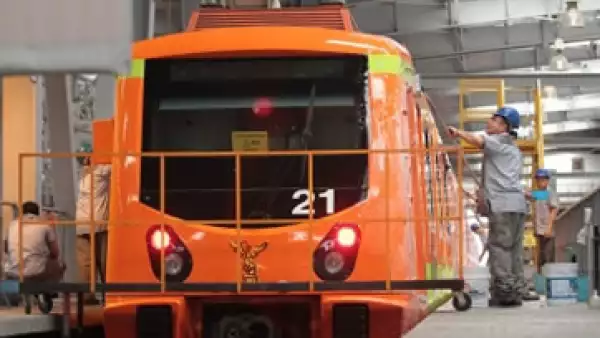 El Metro emitirá 100,000 ejemplares de la tarjeta conmemorativa de Octavio Paz. (Foto: Notimex)