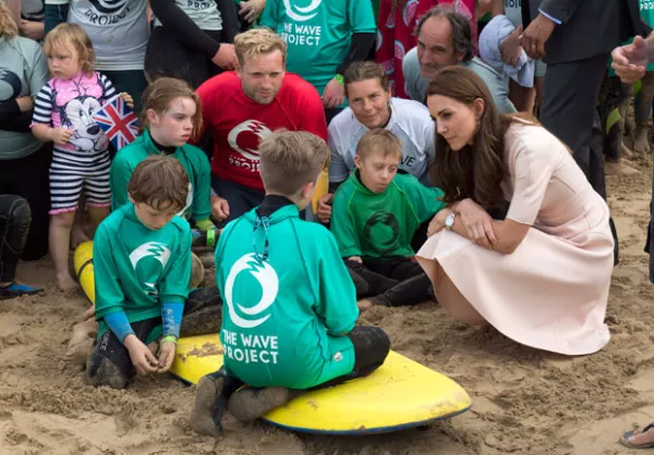 La esposa de William de Inglaterra siempre se ha distinguido por su sencillez y, durante la visita que realiza a Cornwall, platicó con un adolescente a quien reveló uno de sus secretos.