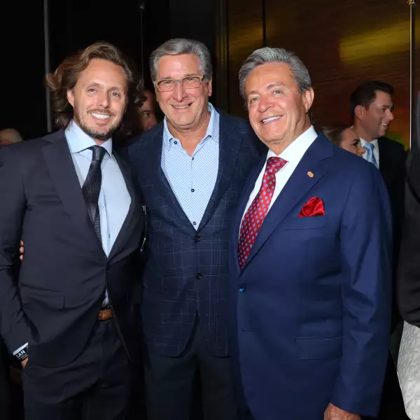 Juan Carlos Peralta , Sergio Kershenovich y Carlos Peralta 