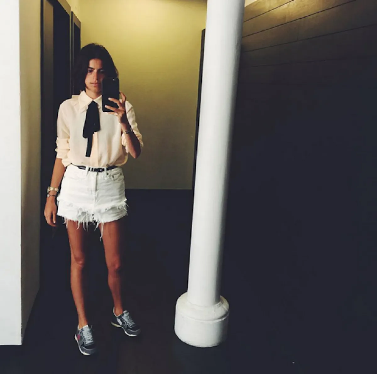 Con su blog, The Man Repeller, tiene millones de seguidores.