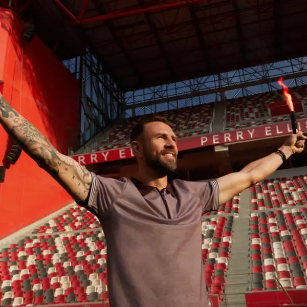 miguel-layun3-perry-ellis