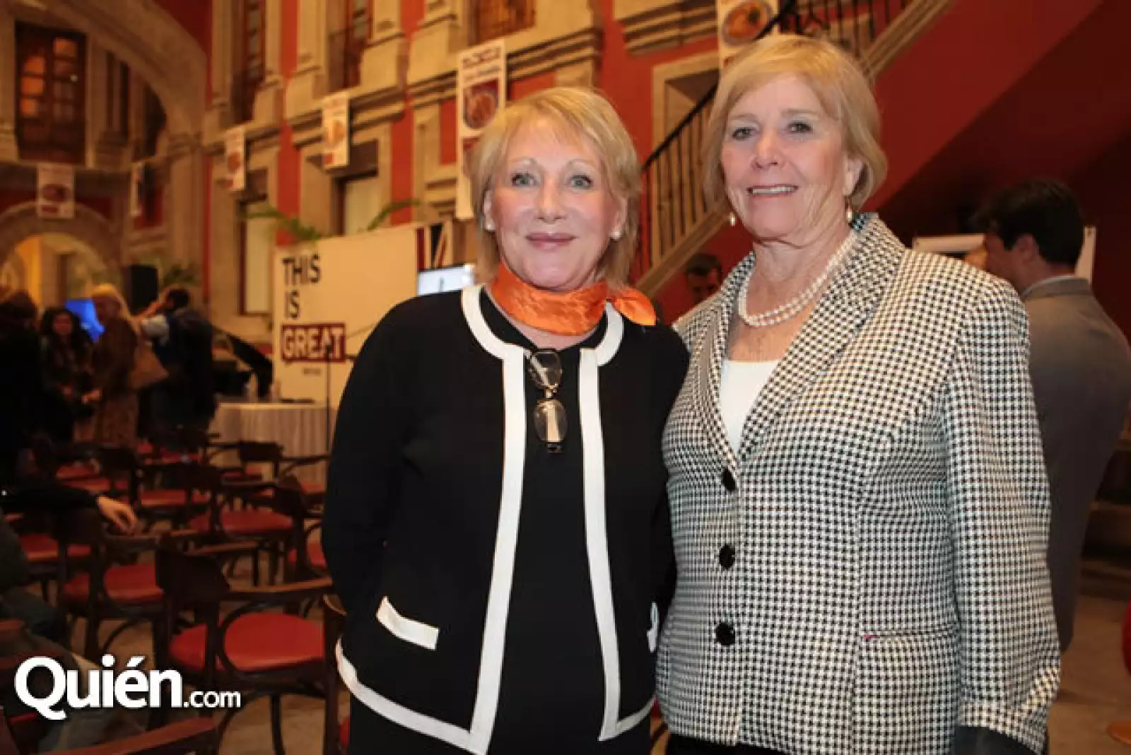 Patricia Lee y Ann Hickman