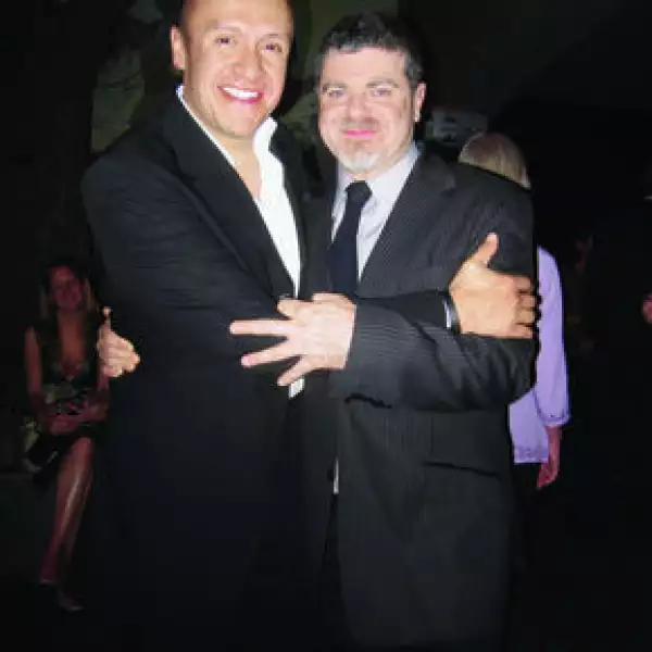 Martín Hernández, Gustavo Santaolalla