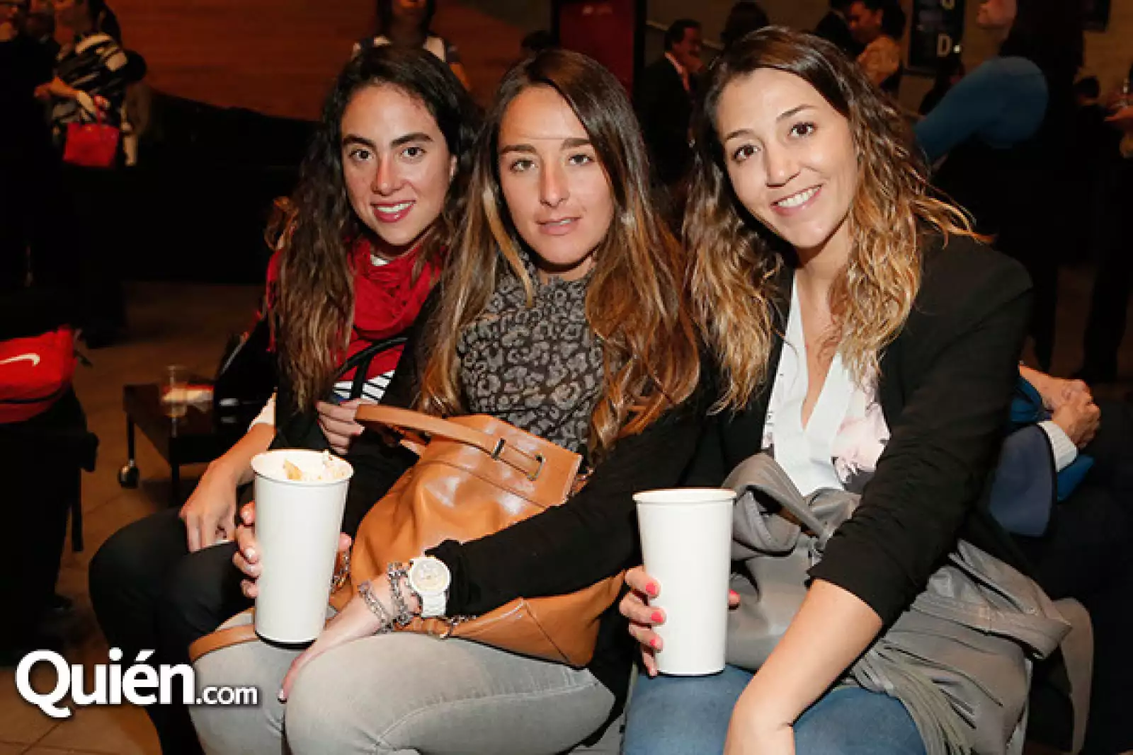 Mariana Céspedes,Ximena Pastrana y Begoña Quintana