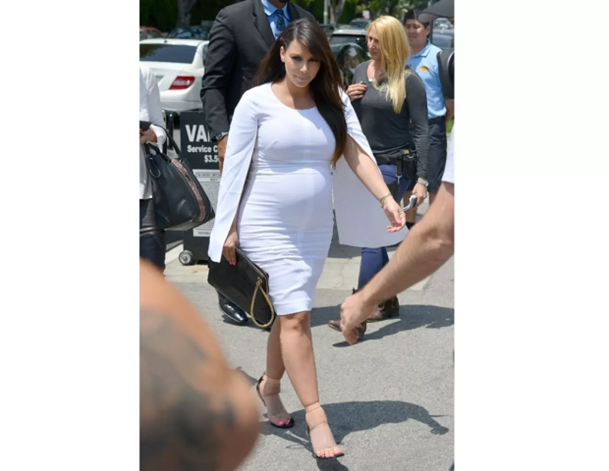 Sus doctores le recomendaron tener los pies arriba para desinflamar.