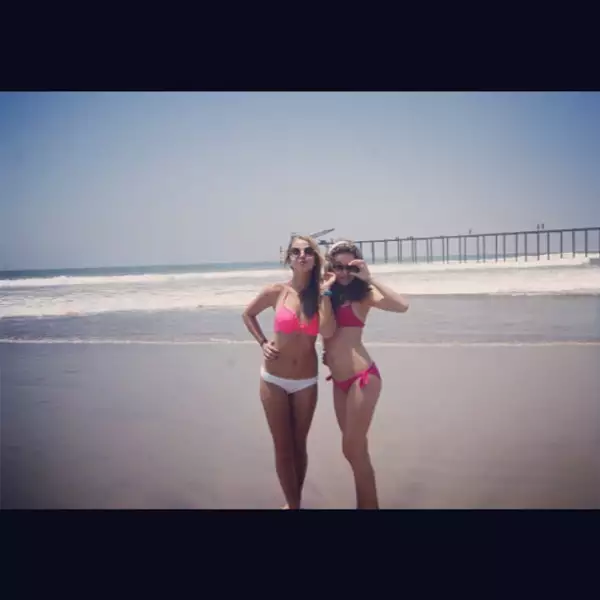 Uno de los lugares desde donde más comparte fotografías es en la playa.