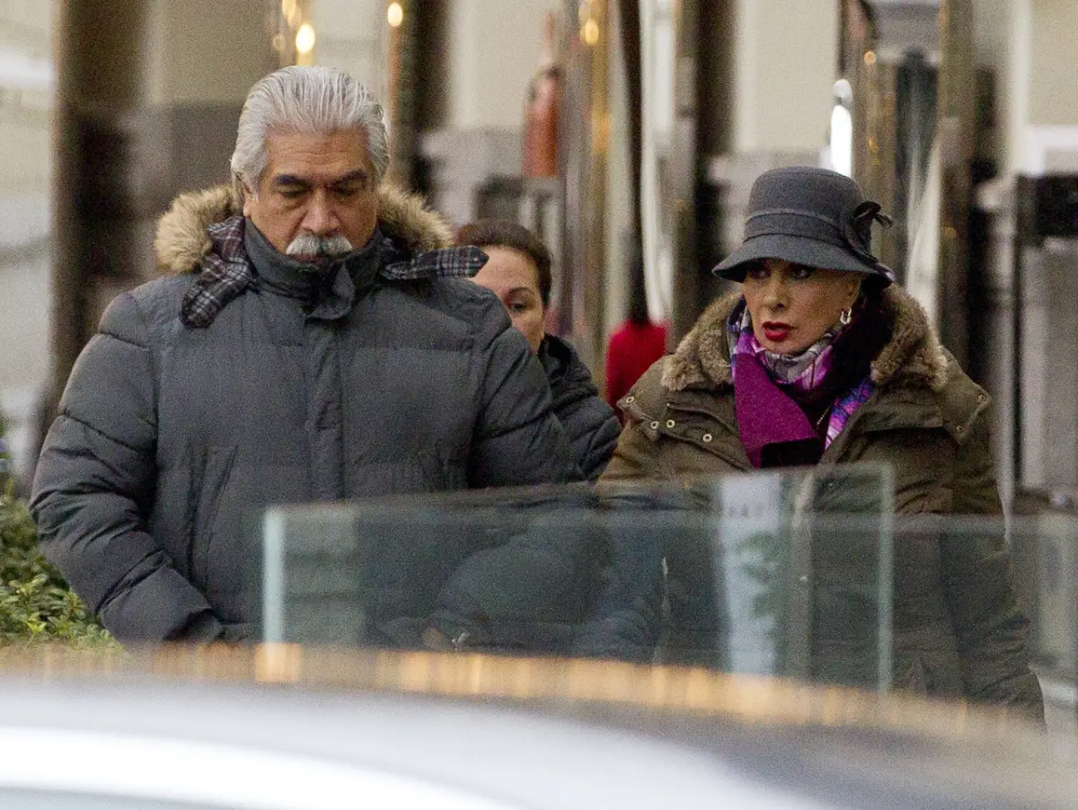 Celebrities Sighting In Madrid - December 14, 2017