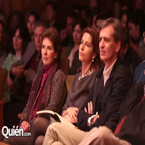 María Cristina Cepeda,Nuria Saenz