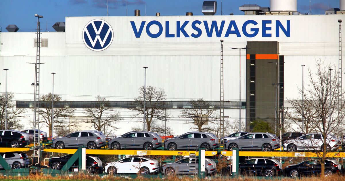 Volkswagen Sacude Alemania: 50.000 Empleos en la Cuerda Floja