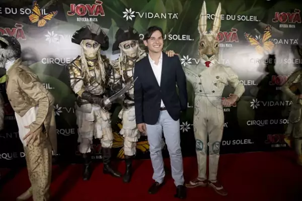 El actor de `Hoy no me puedo levantarÂ´acudió a The Grand Mayan como invitado especial a la función.