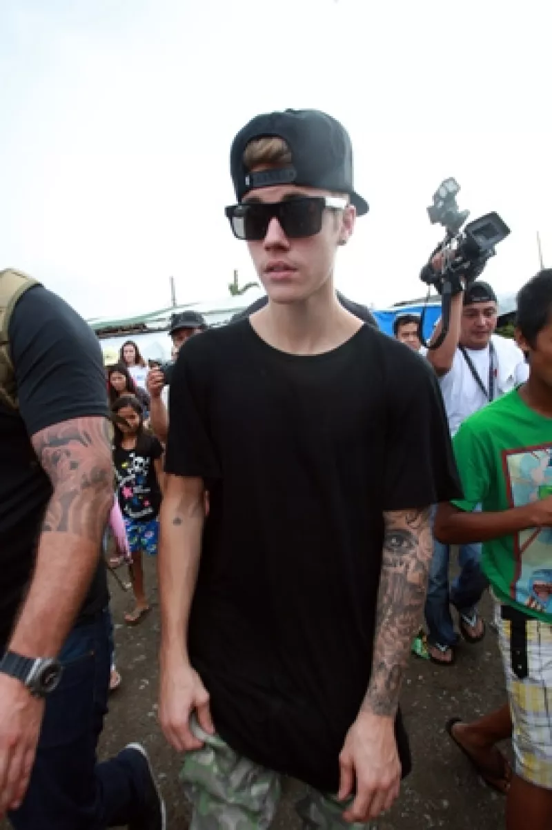 Lil Za, detenido el martes pasado por posesión de cocaína, dejó entrever en su Twitter que la única razón por la cual la policía lo arrestó, fue por su color de piel.