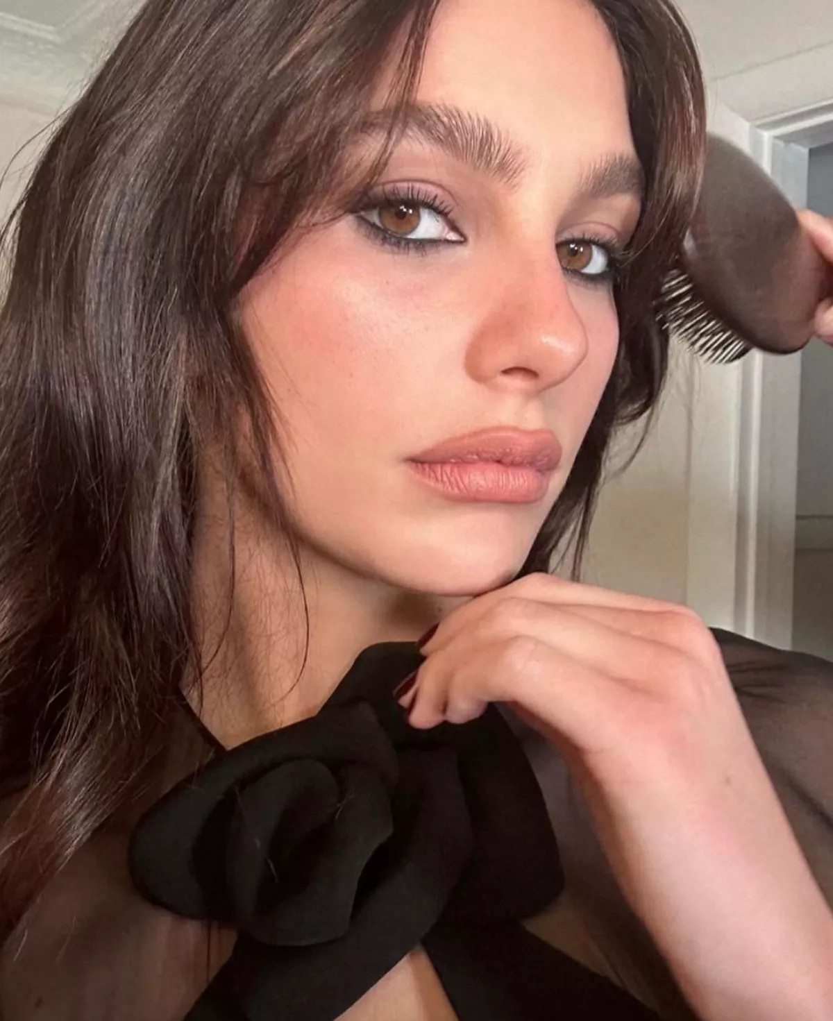 Camila Morrone maquillaje 