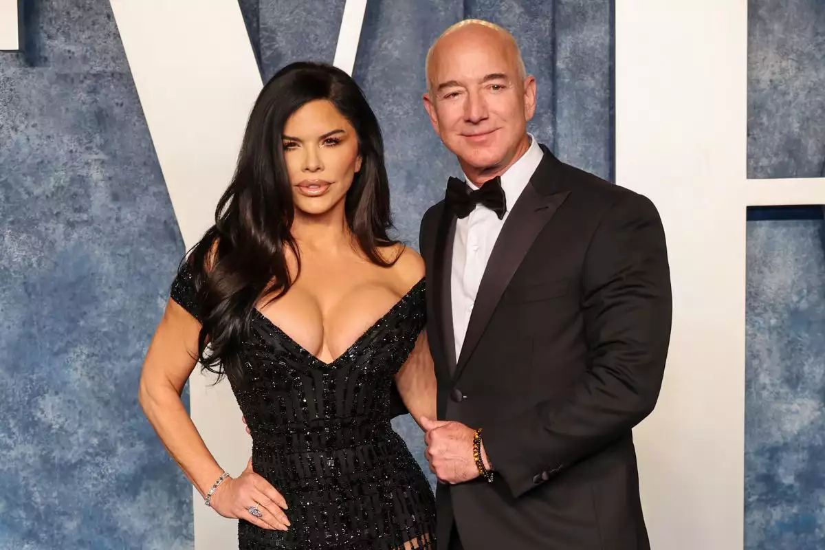El multimillonario Jeff Bezos y su novia Lauren Sánchez
