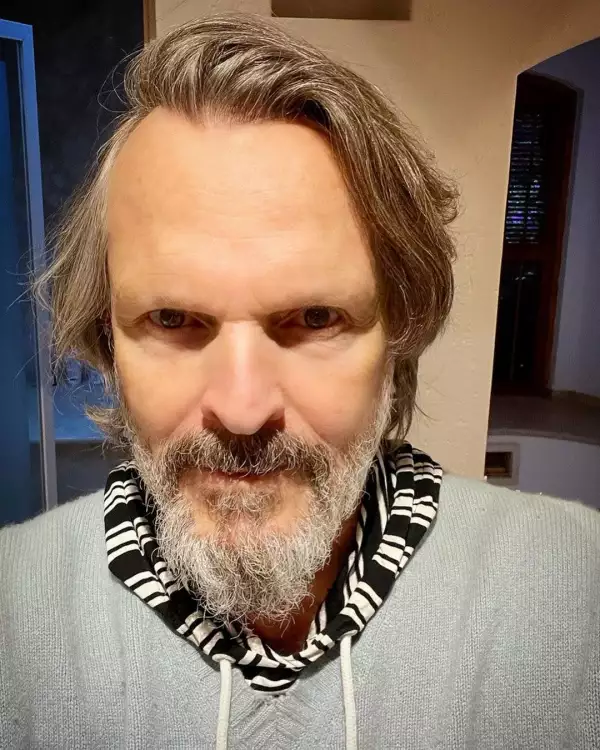 Miguel Bosé