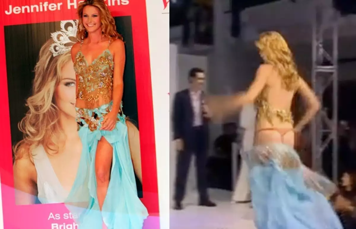 Jennifer Hawkins durante la pasarela.