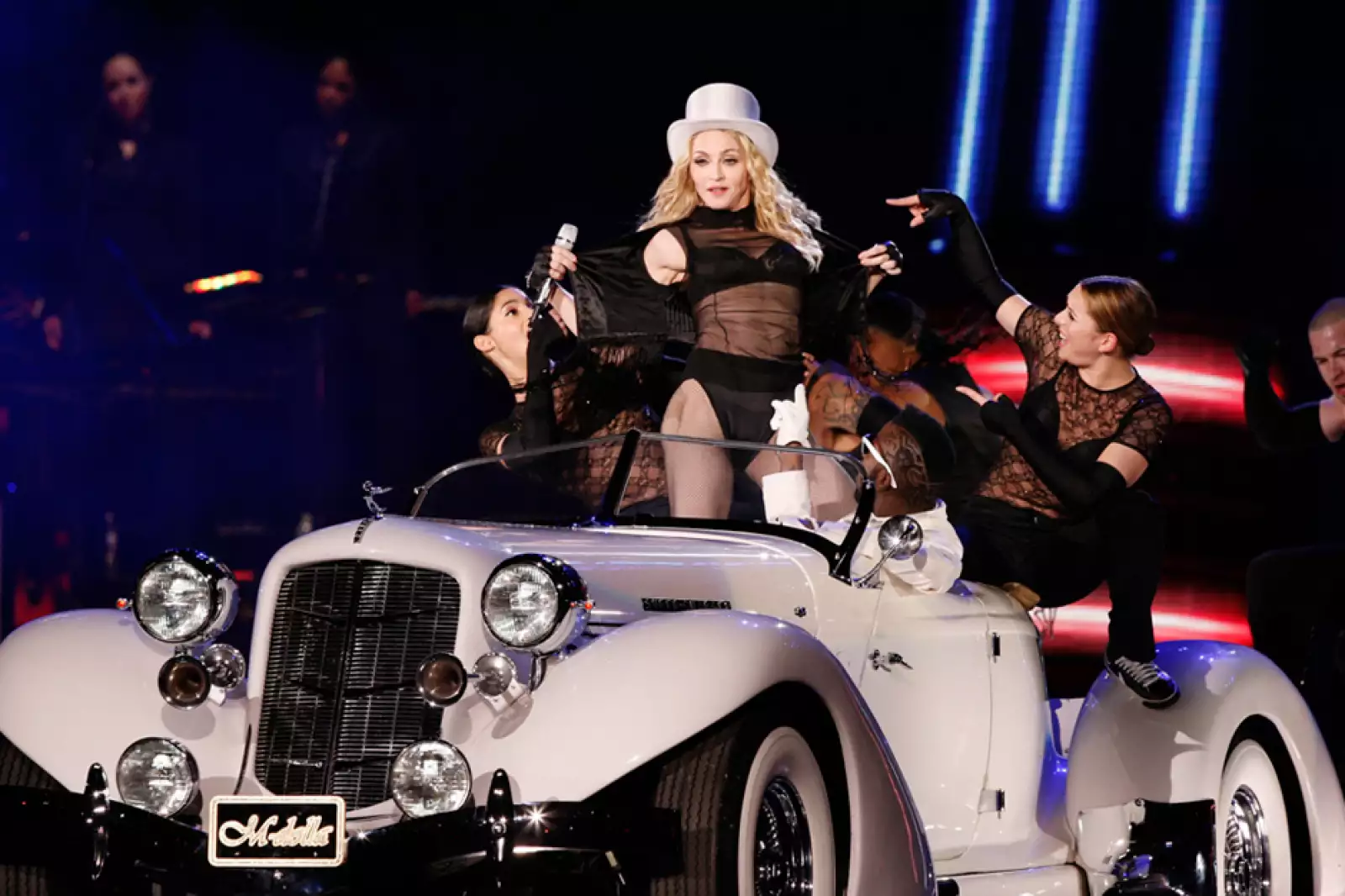 Madonna-Sticky-and-sweet