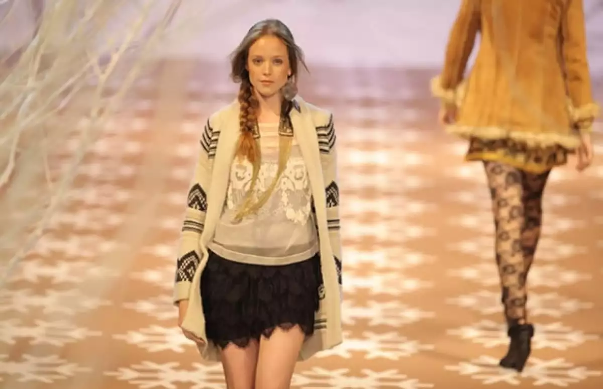 La firma argentina presentó su nueva colección en la semana de la moda. Checa lo que viene para el próximo invierno.