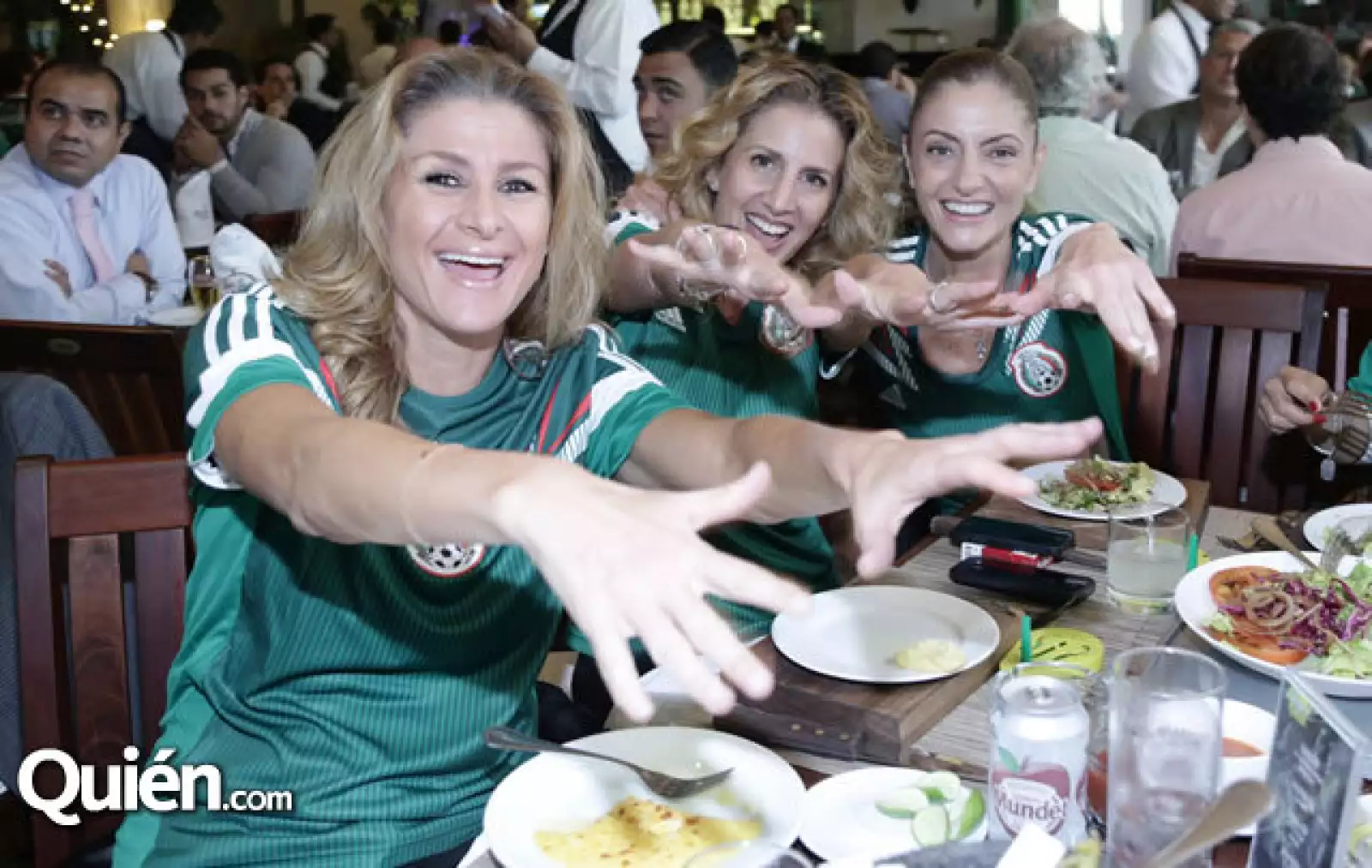 Liza Guindi, Julie Helfon, Lilian Helfon