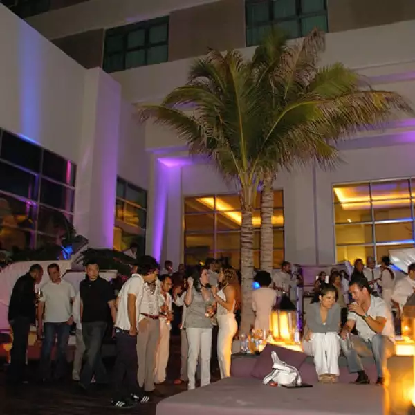 Pasarela ME skyy vodka