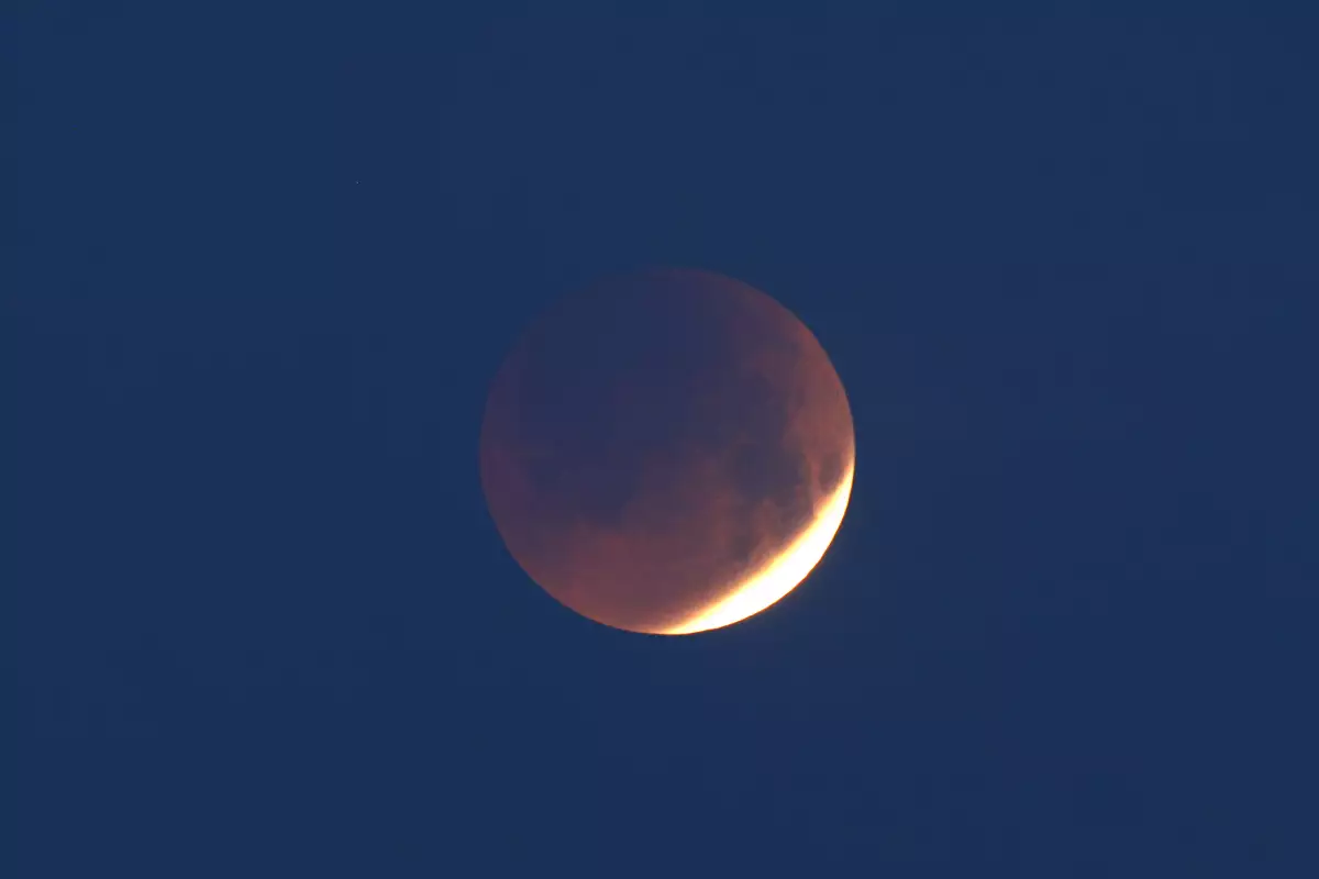 FRANCE-CORSICA-ASTRONOMY-MOON-ECLIPSE