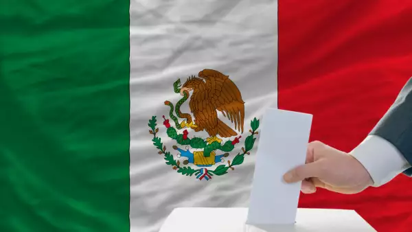 se busca estratega y presidente