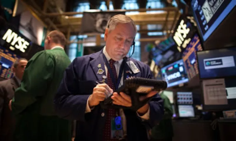 Contraria a la tendencia de las Bolsas, el peso registra una baja de 0.03%.(Foto: Getty Images)