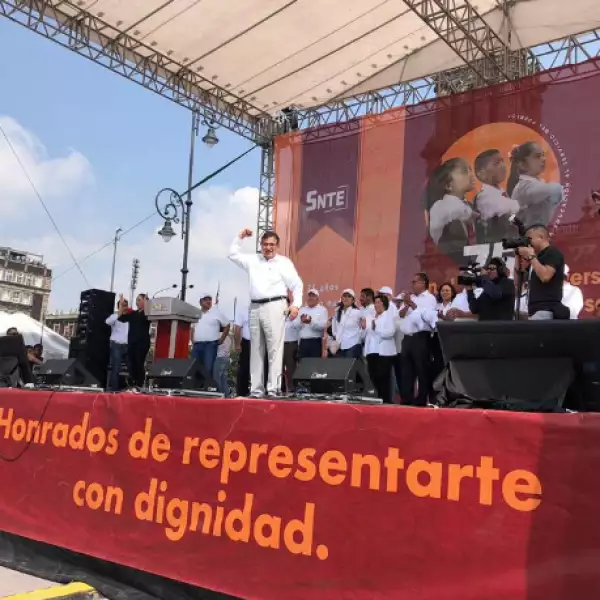 Aniversario del SNTE 1