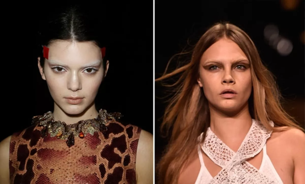 Ambas modelos fueron maquilladas de esta forma para una pasarela de Givenchy en marzo de este año.