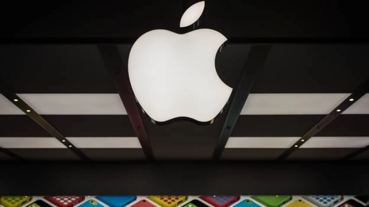 logotipo de apple en una tienda