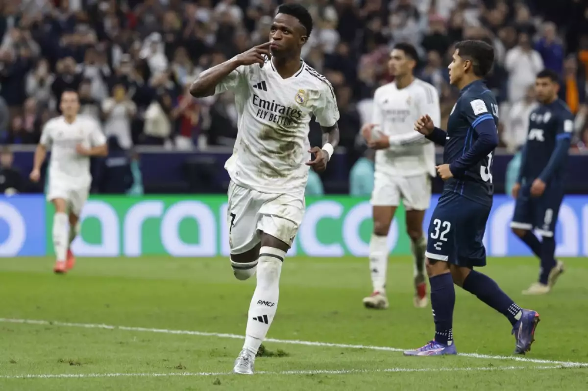 Foto de Vinicius Junior celebrando un gol en la final de la Copa Intercontinental contra el Pachuca.