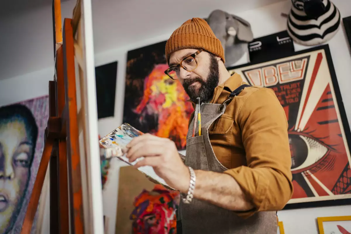 El arte de no pagar con dinero: artistas saldan impuestos al SAT con sus propias obras