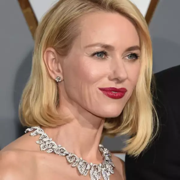 Naomi Watts.