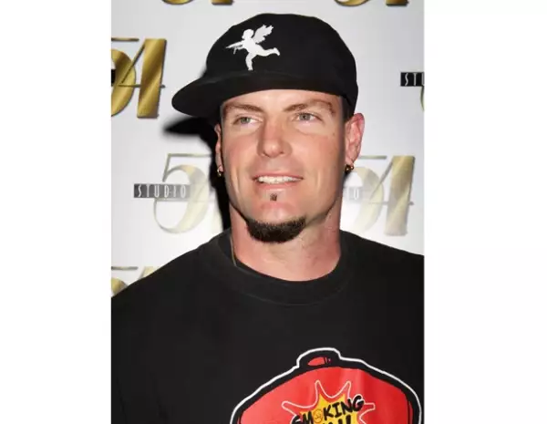 Vanilla Ice tuvo un fugaz romance con la Chica Material, al igual que su fama.