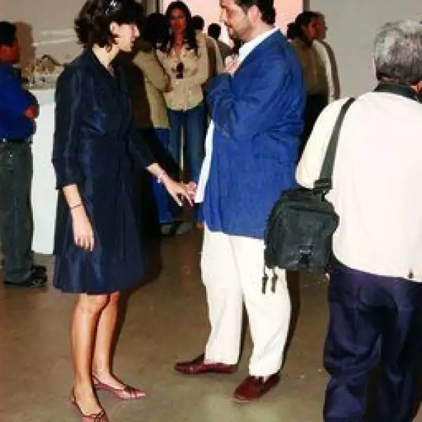 Abaseh Mirval, Sandro Landucci