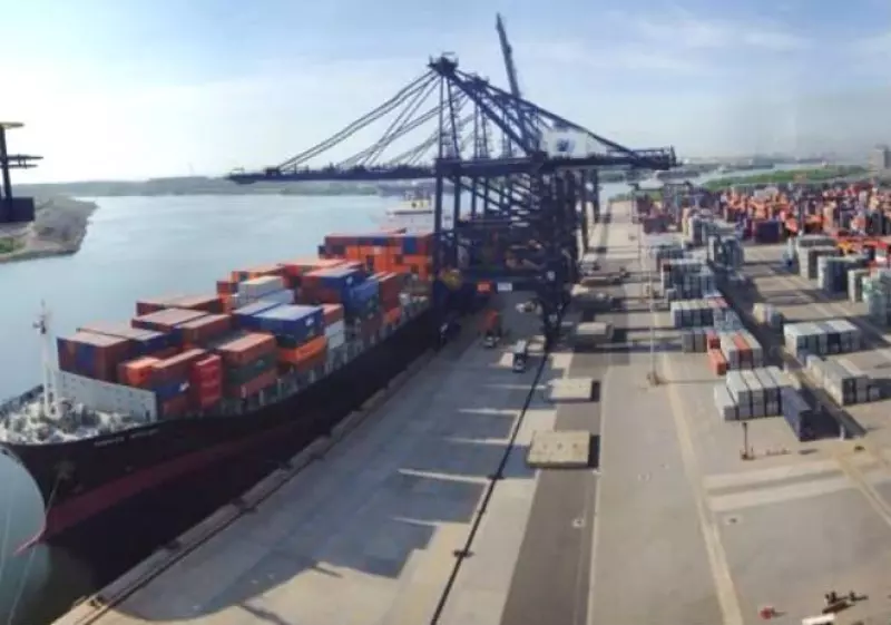 Puerto de L�zaro C�rdenas