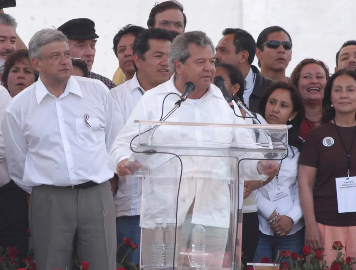 Andrés Manuel López Obrador, jefe de gobierno, y Porfirio Muñoz Ledo