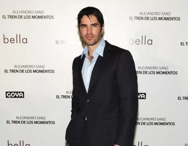 El actor participó en una celebración religiosa de Semana Santa en Perú; estuvo acompañado por actores de la serie Los Hechiceros de Waverly Place.