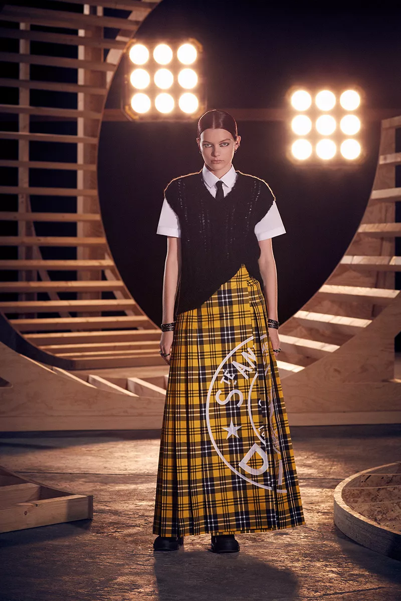 dior pre-fall 2022 clueless
