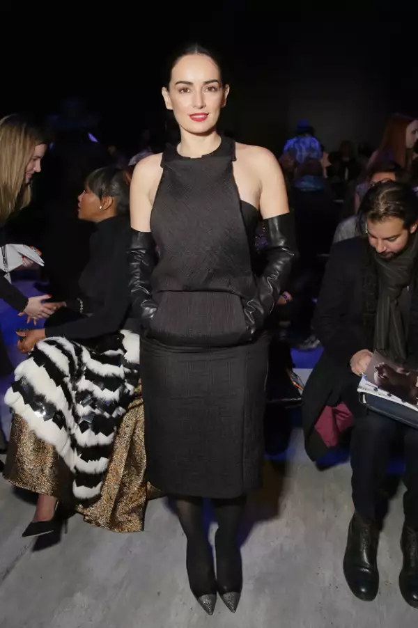 Este es el look que la veracruzana eligió para su asistencia al importante desfile de modas.