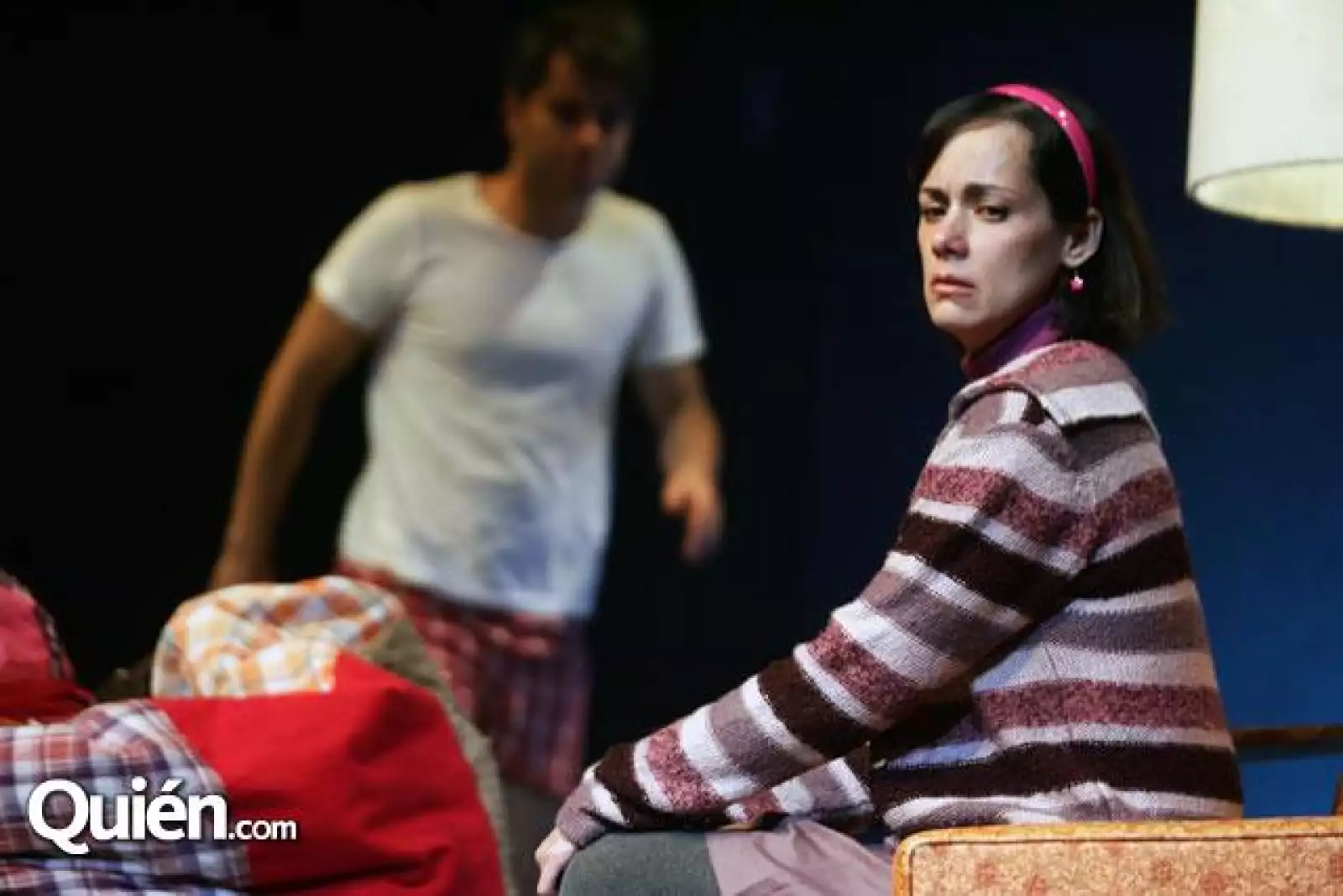 Escenas de la obra Casi un Pueblo