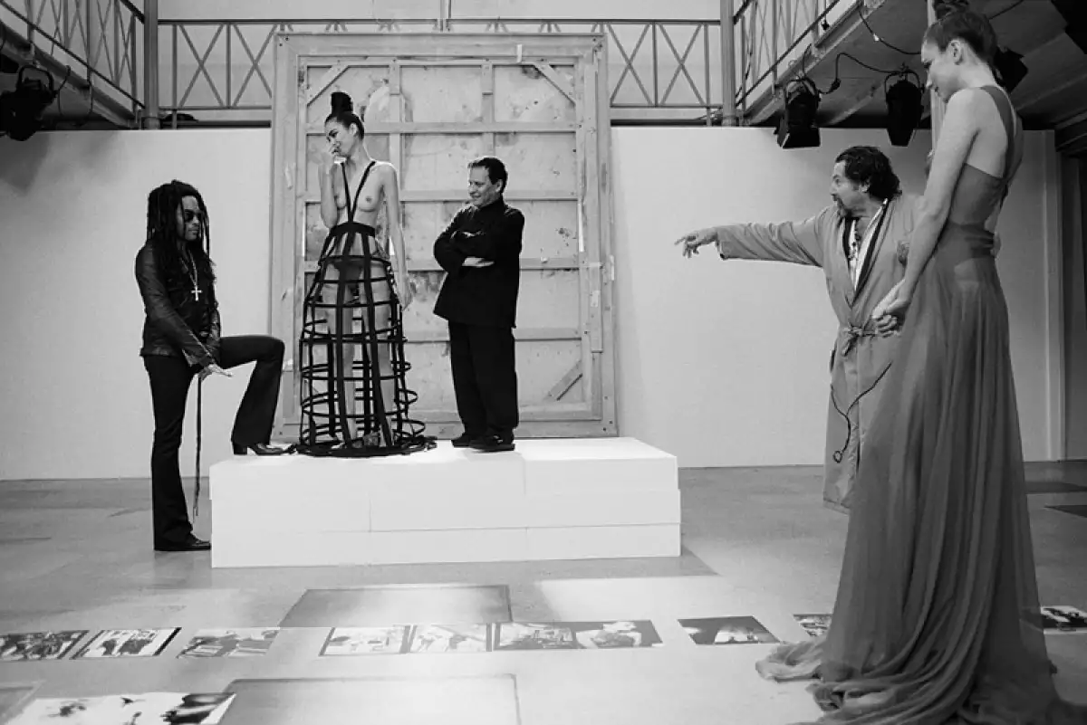 On the set of Le Scaphandre et le Papillon