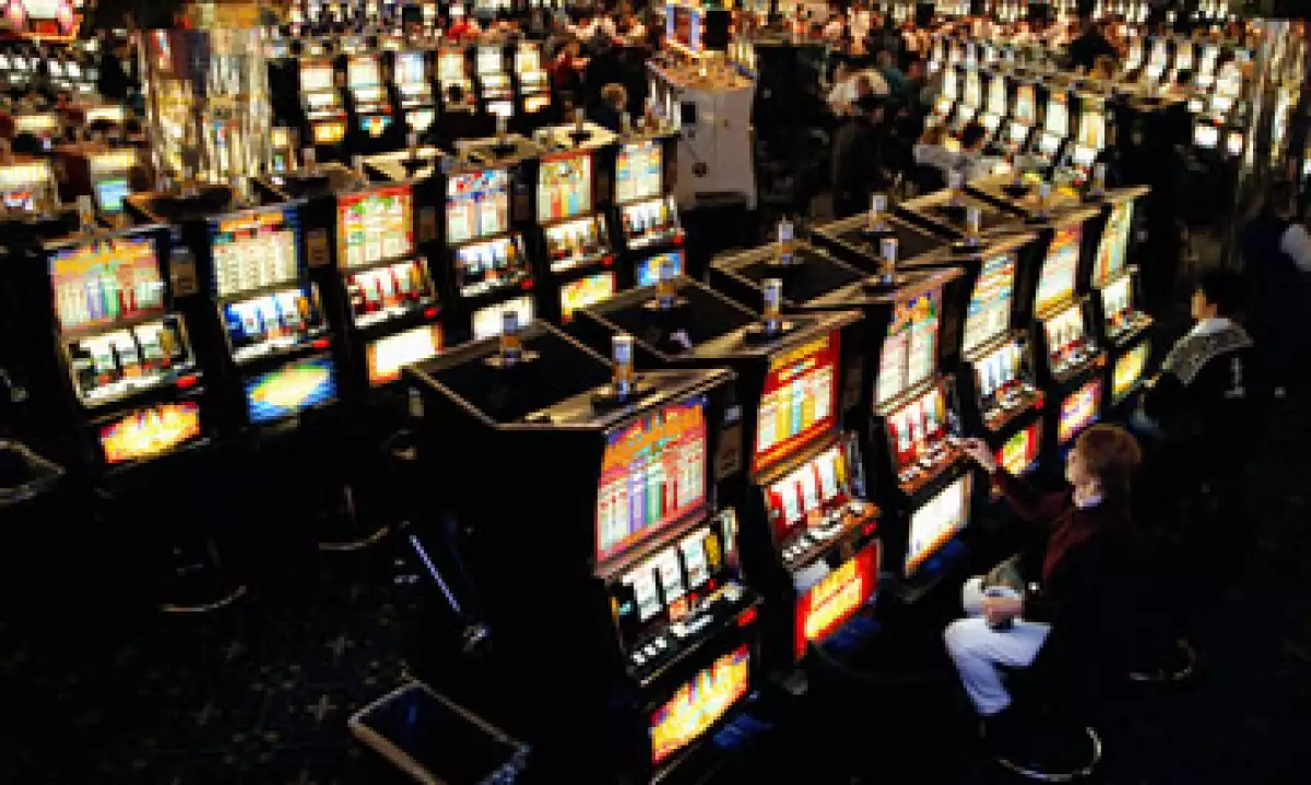 Una característica de los ludópatas es la necesidad de invertir más tiempo y dinero en el juego. (Foto: AP)