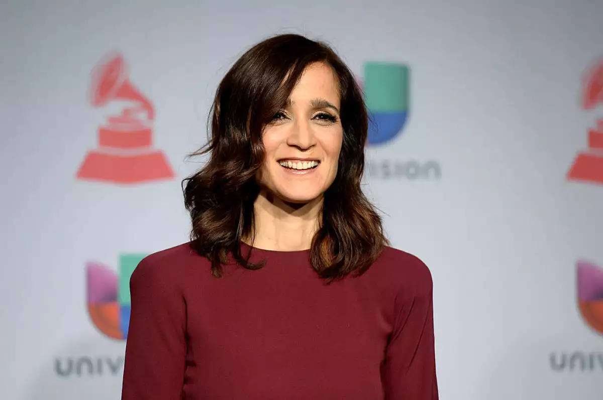 Julieta-Venegas