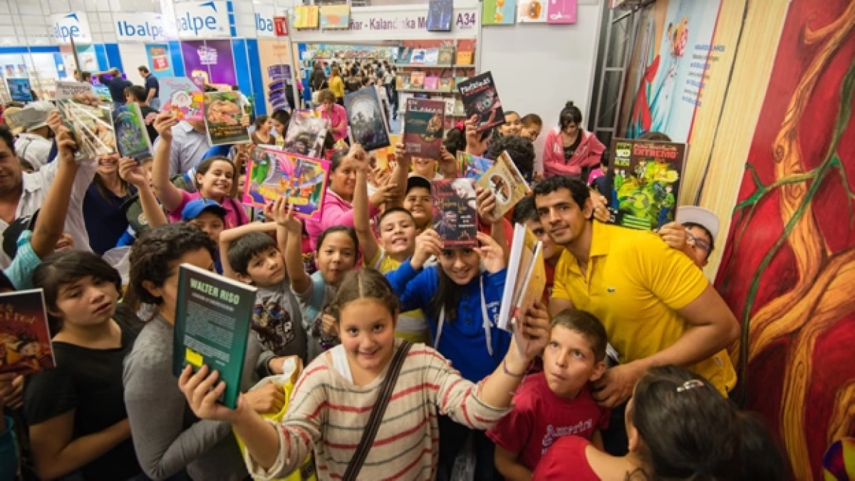 niños escribir leer lectores feria libro guadalajara