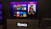 Nueva pantalla de inicio de Roku con recomendaciones de series y películas, categorías de contenido y accesos a aplicaciones de streaming.