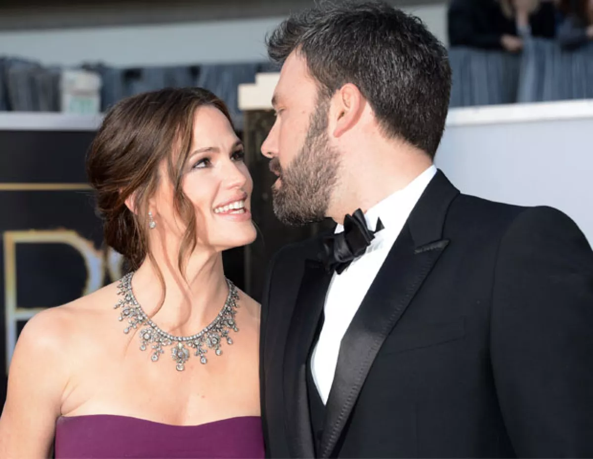 La pareja lucía muy enamorada durante los Premios Oscar del 2013.
