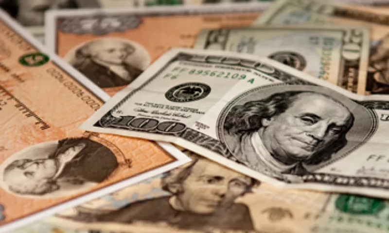 La caída de 4.1% de los títulos de deuda equivalen a 615 puntos en el Dow Jones. (Foto: Getty Images)