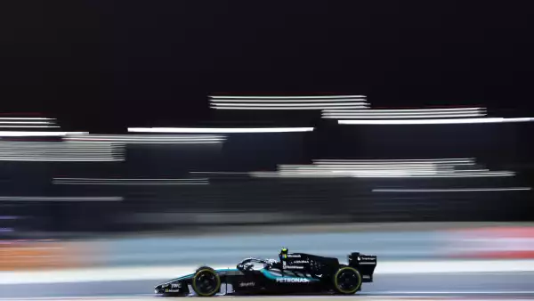 F1: Mercedes domina el último día de prácticas oficiales en Bahréin rumbo al inicio de temporada